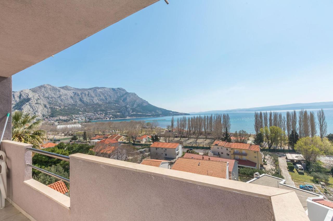 Apartments Ana Omiš Exteriér fotografie