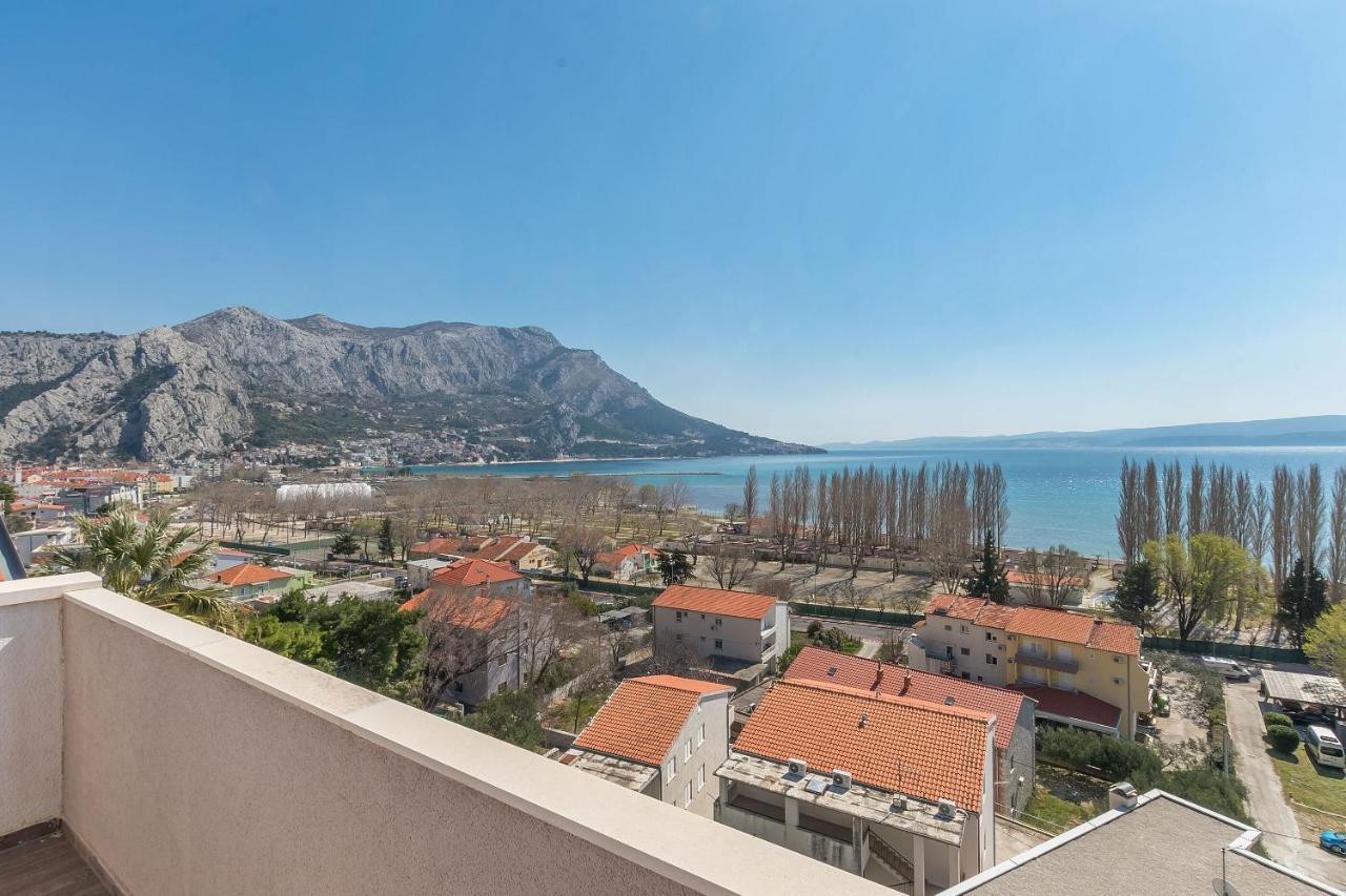 Apartments Ana Omiš Exteriér fotografie