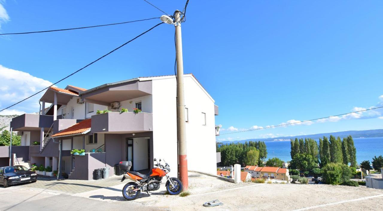 Apartments Ana Omiš Exteriér fotografie