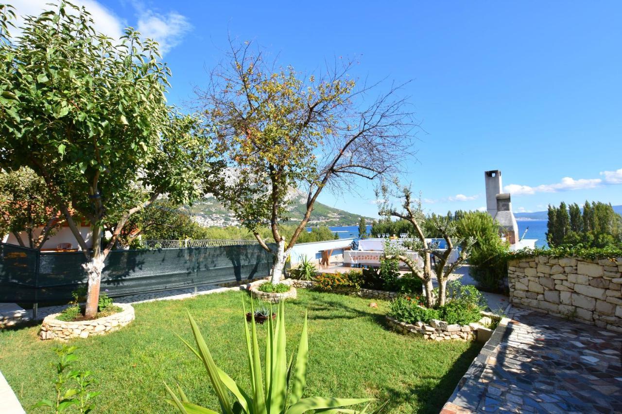 Apartments Ana Omiš Exteriér fotografie